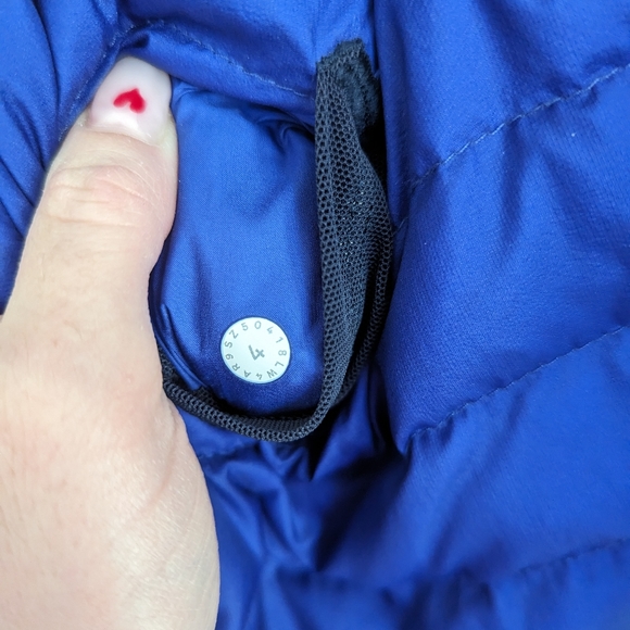 Blue Lululemon jacket size 4 - Picture 2 of 3